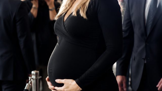 The Impact of Expectant Parenthood on Public Image | sapporo
