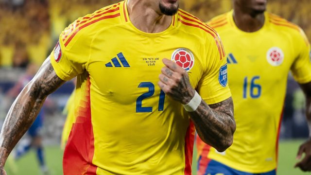 Colombia Advances in World Cup: Muñoz's Crucial Goal Seals t
