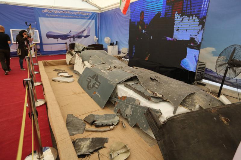 Iran displays wrecka